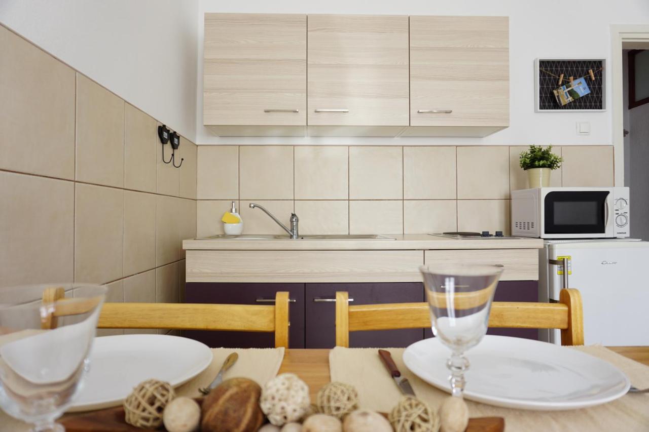 Apartment Jelena Fažana Exteriör bild